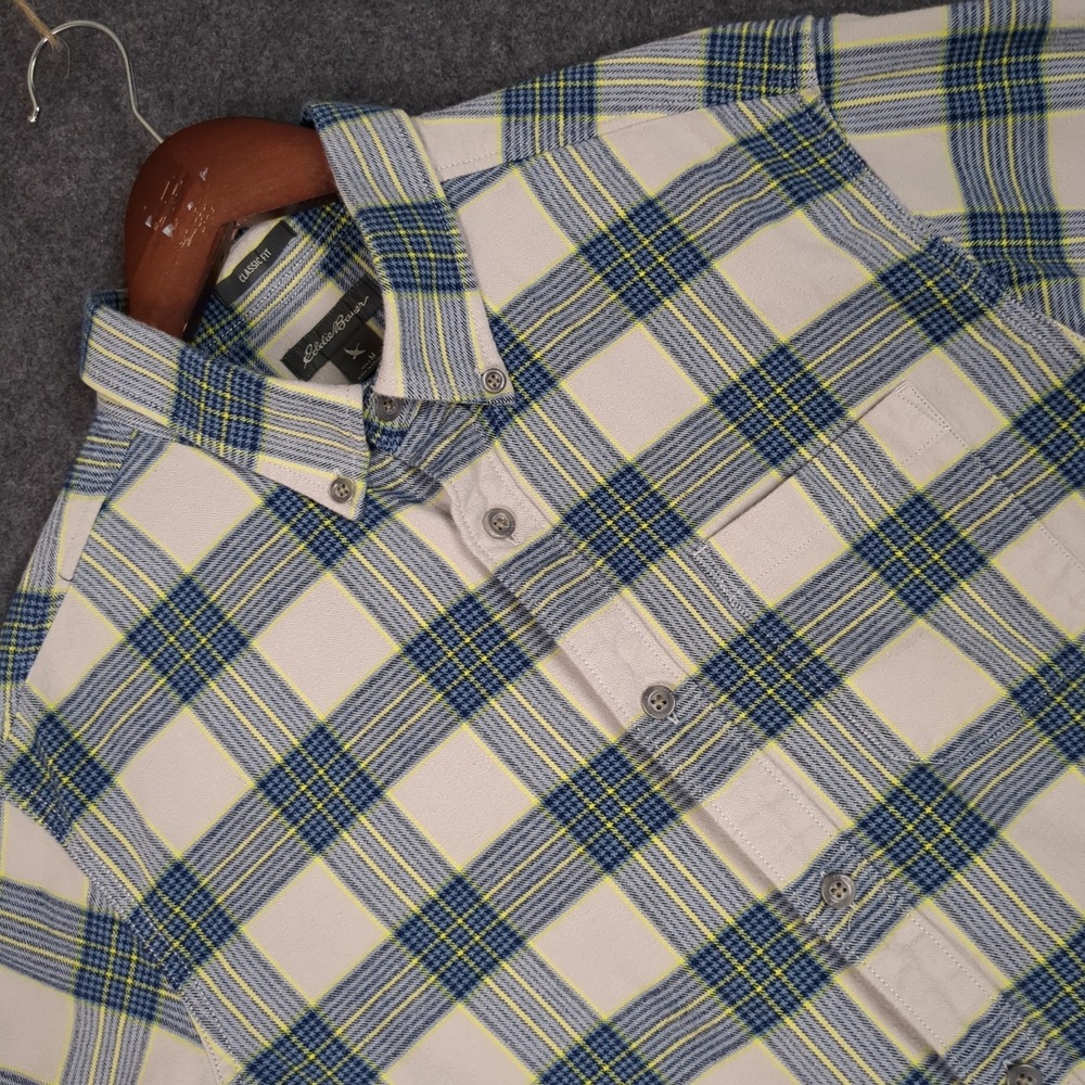 Eddie Bauer Mens Classic Fit Flannel Shirt Medium Cream Blue Yellow Plaid Cotton
